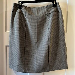 Worthington houndstooth skirt